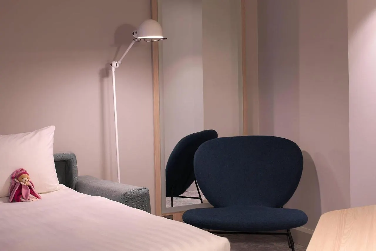 Hotel Courtyard by Marriott Paris Roissy Charles de Gaulle Airport à Le Mesnil-Amelot