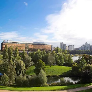 Novotel Paris Le Hotell