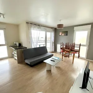  Apartamento T2 Lumineux Avec Balcon Francia