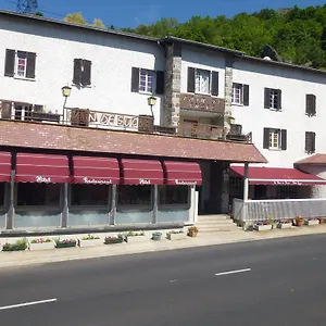 https://hotel-restaurant-le-pain-de-sucre.hotels-rhonealpes.com