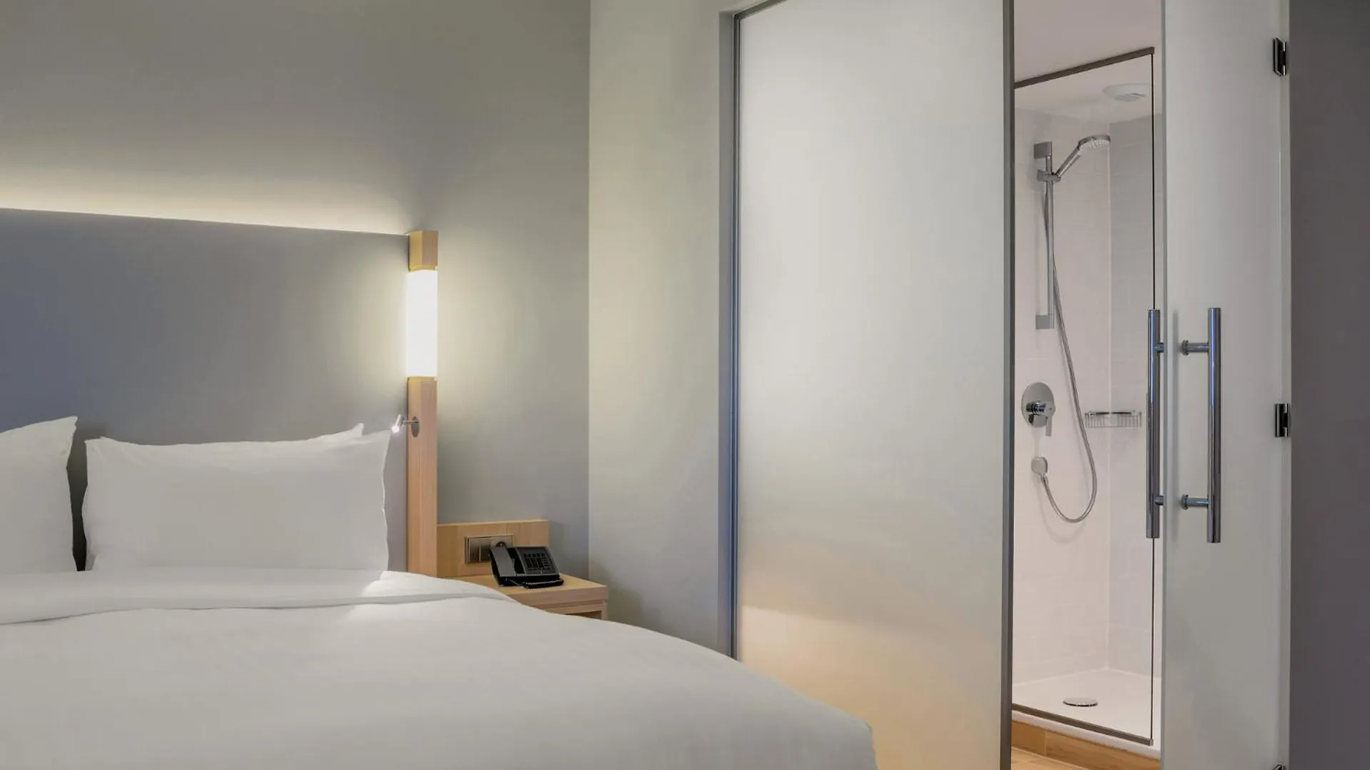 The Jangle Hotel - Paris - Charles De Gaulle - Airport Le Mesnil-Amelot 4*,  France